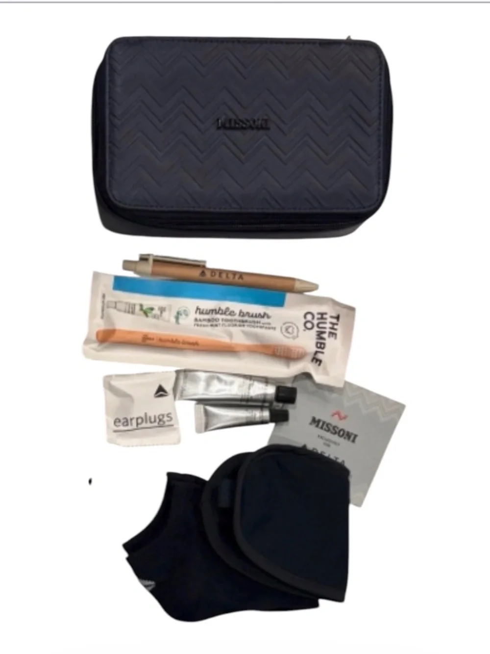 MISSONI For Delta Navy Chevron travel case, NEW WITH TAGS